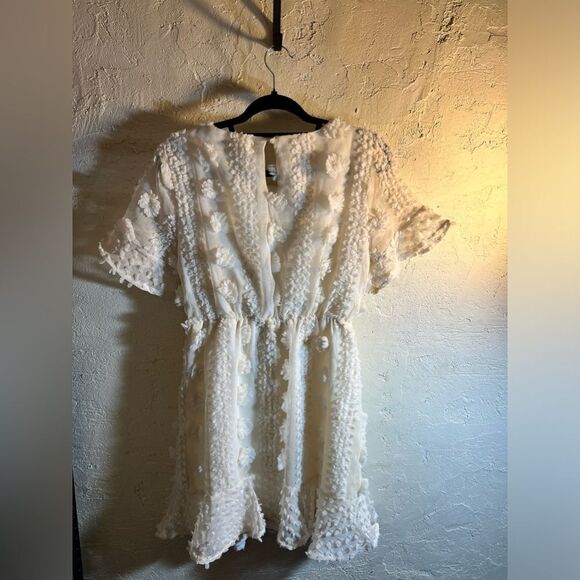 Dress by Vernacular, mini to knee, ivory cream with gorgeous floral poofs Medium - Picture 16 of 16